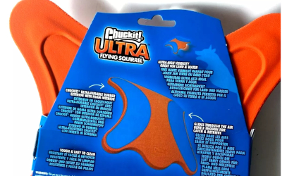 Unterseite der Chuckit Ultra Flying Squirrel Hundefrisbee